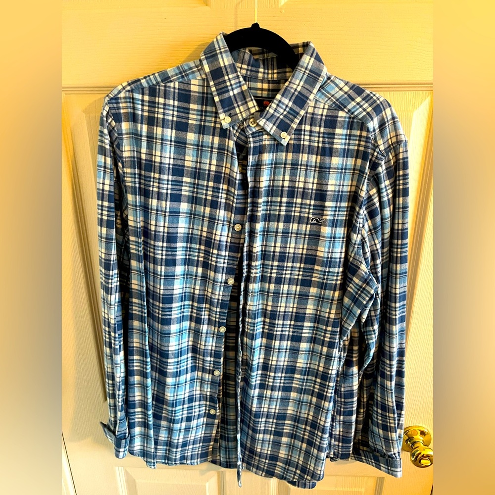 Medium Vineyard Vines flannel